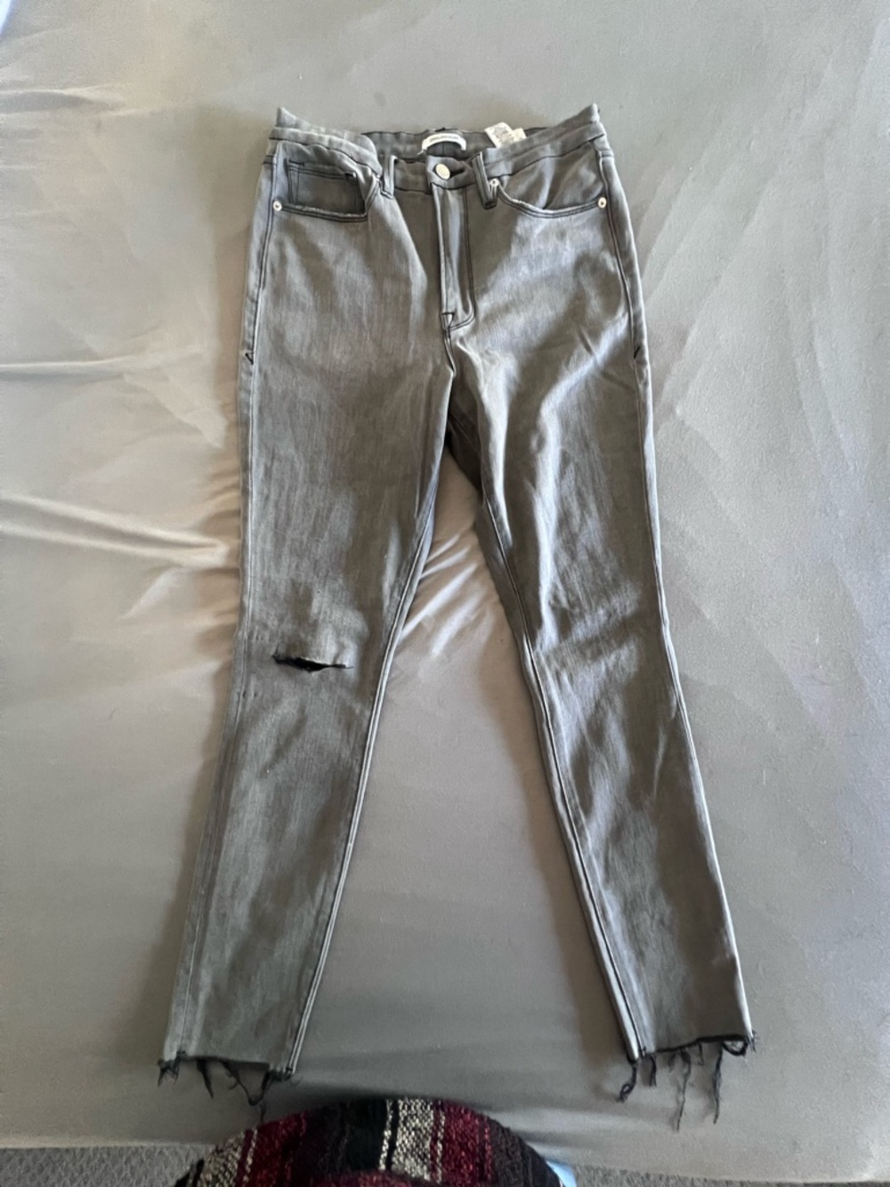 Good American Gray Good Waist Jeans - Distressed Hem